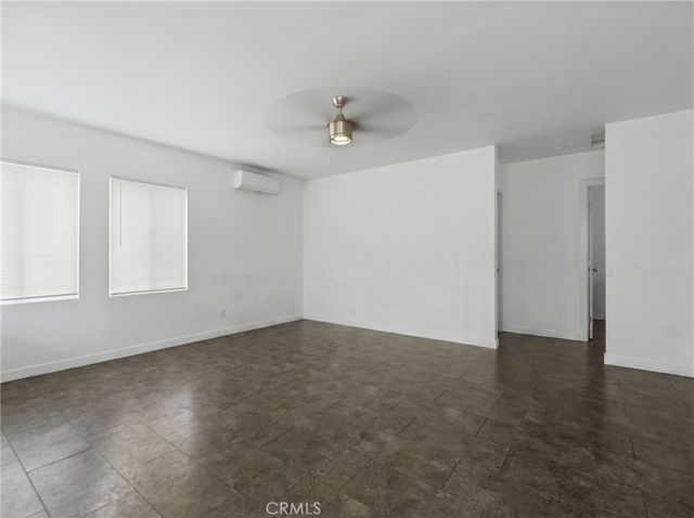 428 E Oaks, Compton, CA 90221