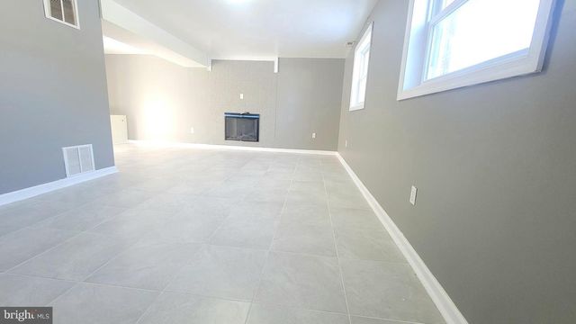 14707 BROOK DR, Woodbridge, VA 22193