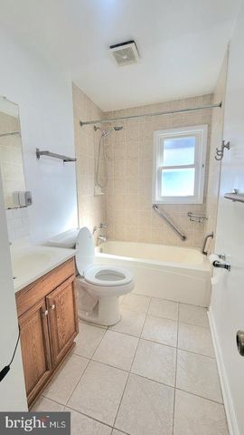 14707 BROOK DR, Woodbridge, VA 22193