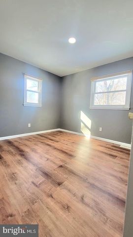 14707 BROOK DR, Woodbridge, VA 22193
