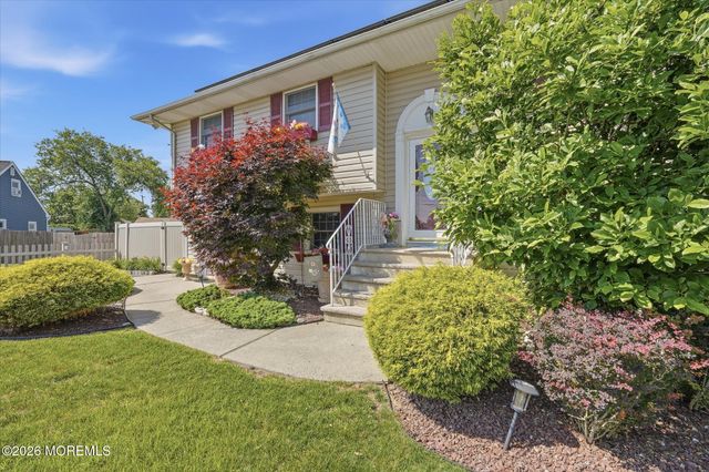 902 10th Street, Union Beach, NJ 07735