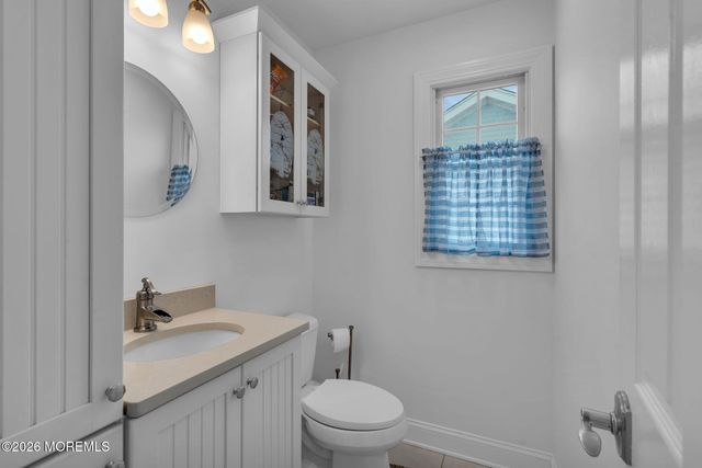 121 W Pelican Way, Lavallette, NJ 08735