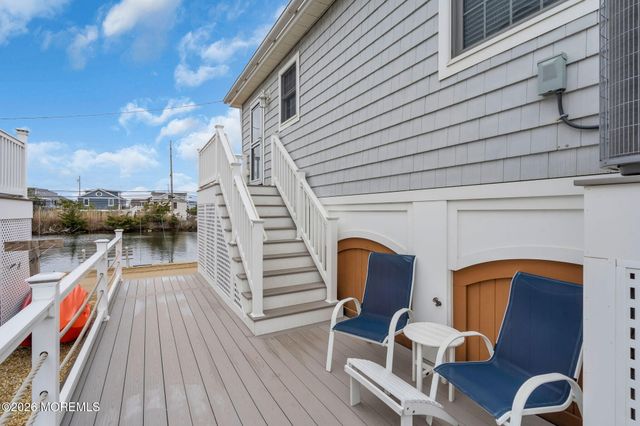 121 W Pelican Way, Lavallette, NJ 08735