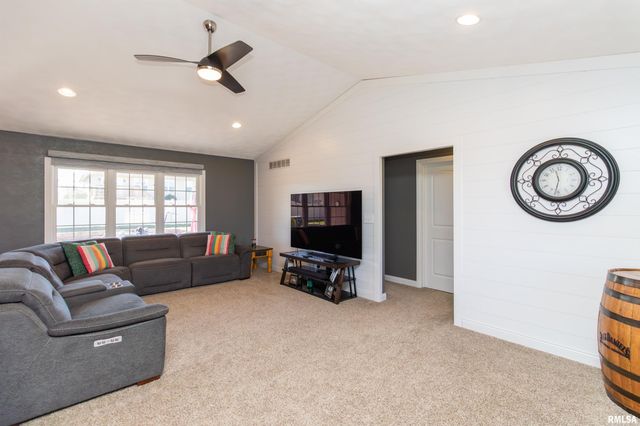 26 OSPREY Court, Pekin, IL 61554