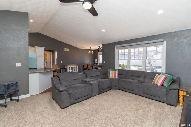 26 OSPREY Court, Pekin, IL 61554