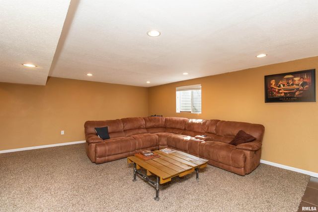 26 OSPREY Court, Pekin, IL 61554