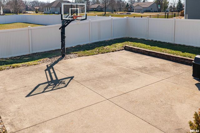 26 OSPREY Court, Pekin, IL 61554