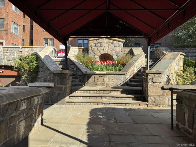 3 Franklin Avenue 4M, White Plains, NY 10601