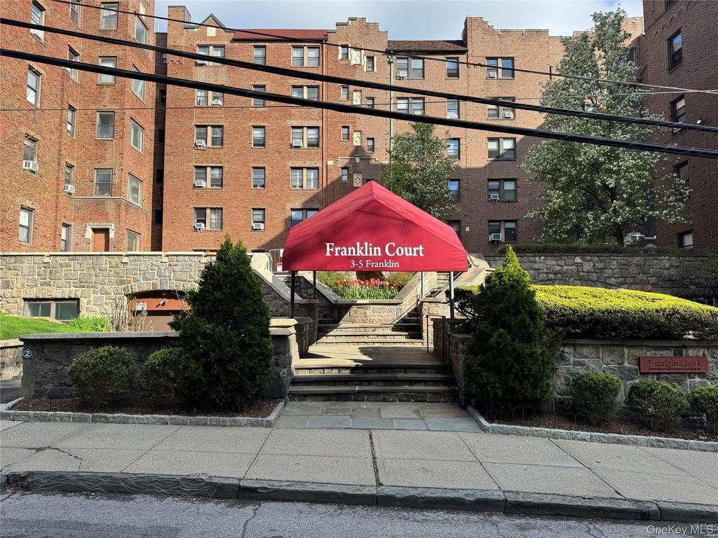 3 Franklin Avenue 4M, White Plains, NY 10601