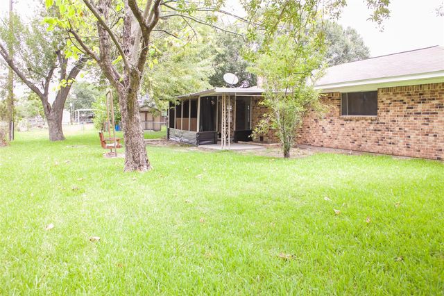 912 Robinson Road, La Porte, TX 77571