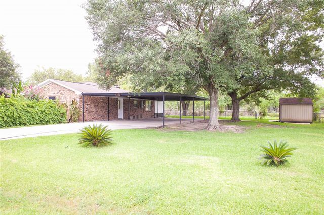 912 Robinson Road, La Porte, TX 77571