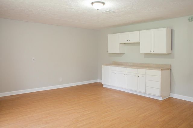 912 Robinson Road, La Porte, TX 77571