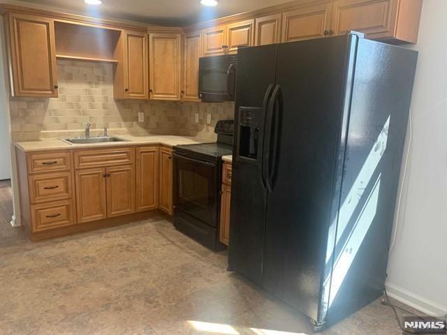1013 Kent Place 2nd floor, Franklin Lakes, NJ 07417
