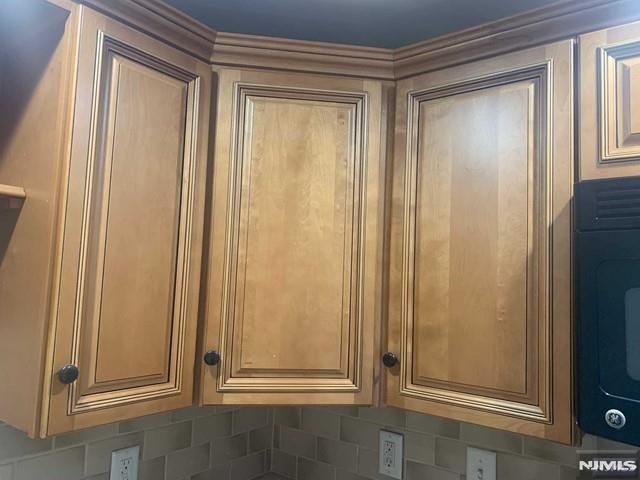 1013 Kent Place 2nd floor, Franklin Lakes, NJ 07417