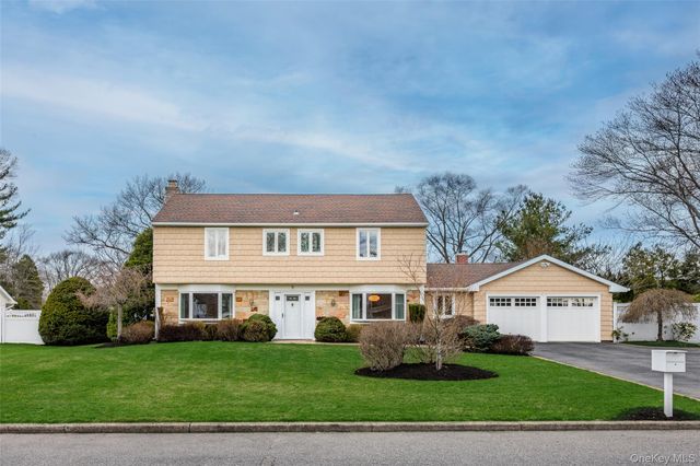 9 Bowen Place, Stony Brook, NY 11790