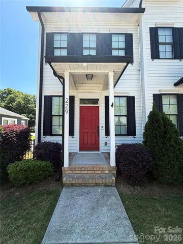 229 W G Street, Kannapolis, NC 28081