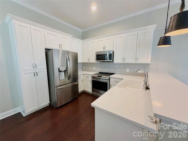 229 W G Street, Kannapolis, NC 28081