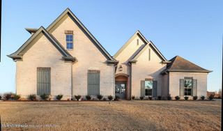 2914 S Cypress Lake Drive, South, Olive Branch, MS 38654