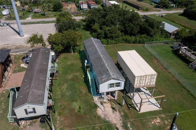 435 16th Street, San Leon, TX 77539