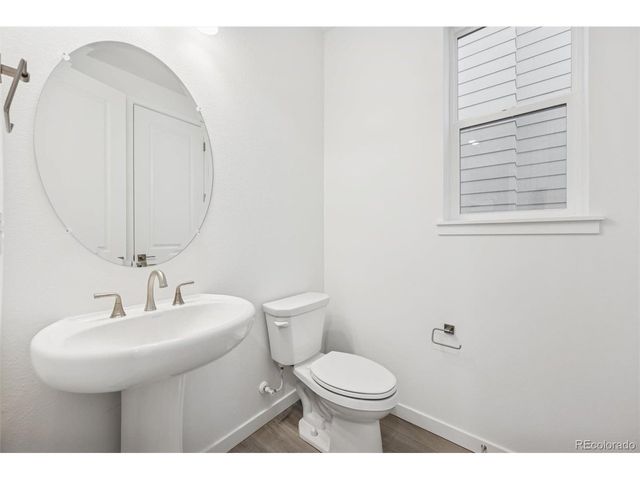 9233 Truckee Ct, Commerce City, CO 80022