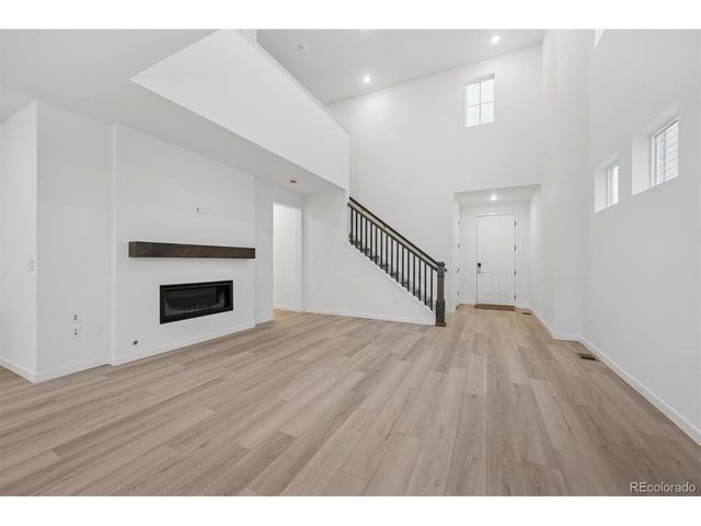 9233 Truckee Ct, Commerce City, CO 80022