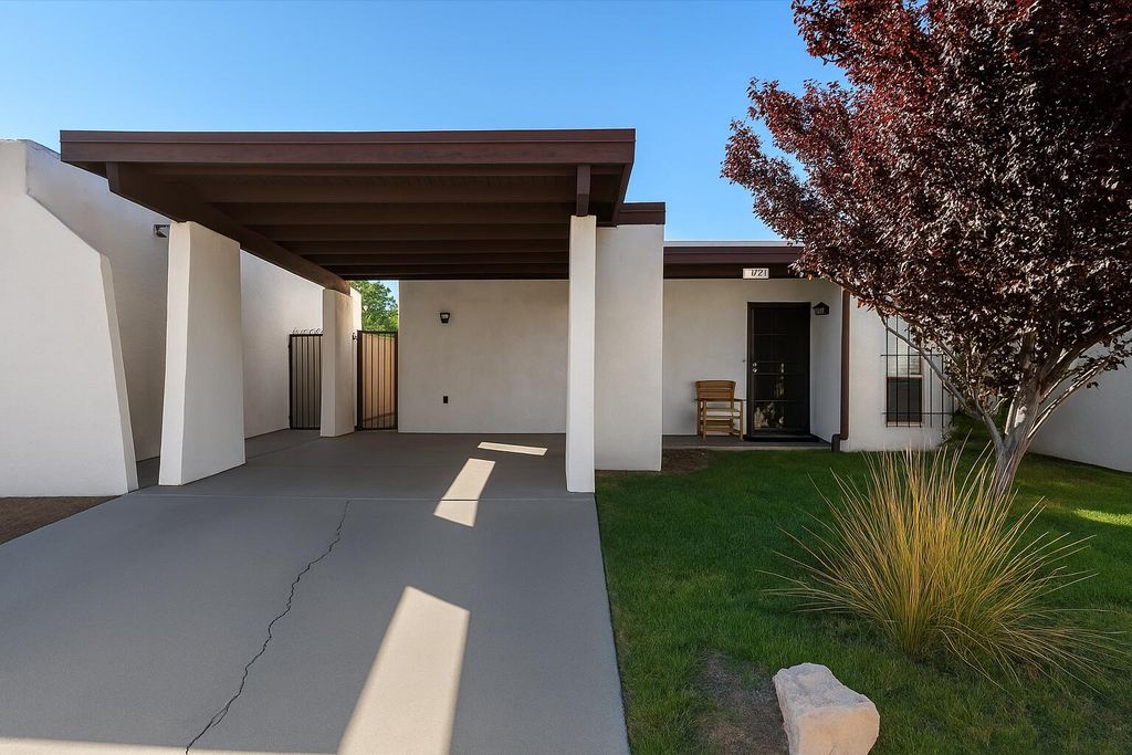 125 Calle Sol SE Mete NW, Albuquerque, NM 87120