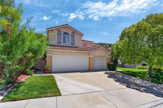 21012 Oakriver, Newhall, CA 91321