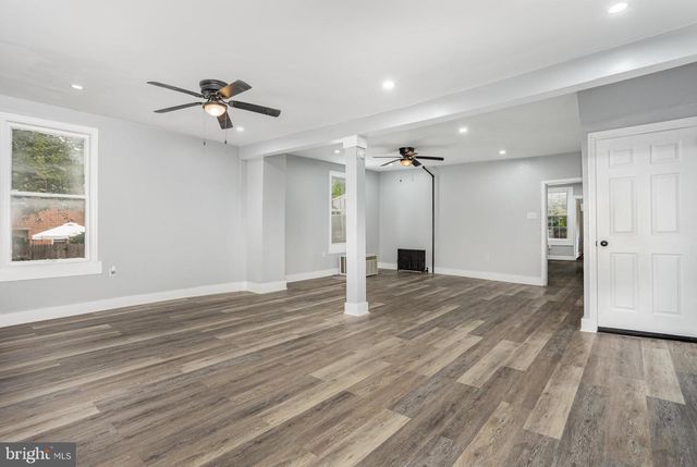 314 W KING ST, York, PA 17401