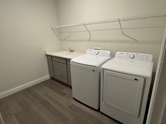 2113 WARREN ACRES BOULEVARD, Wesley Chapel, FL 33543