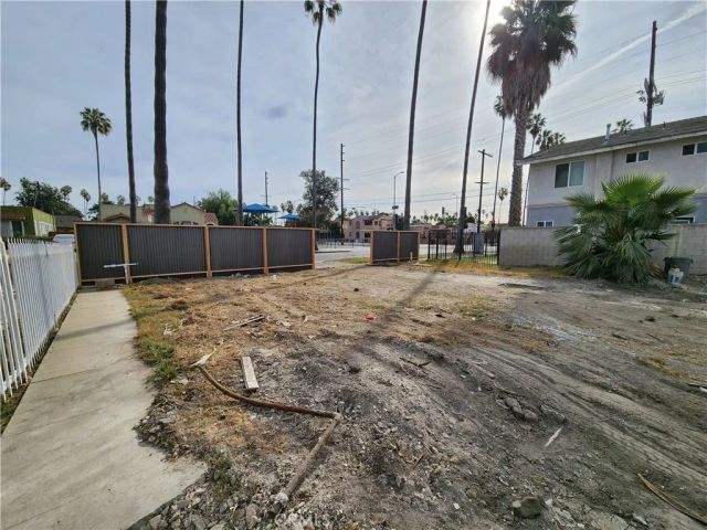 4719 8th, Los Angeles, CA 90043