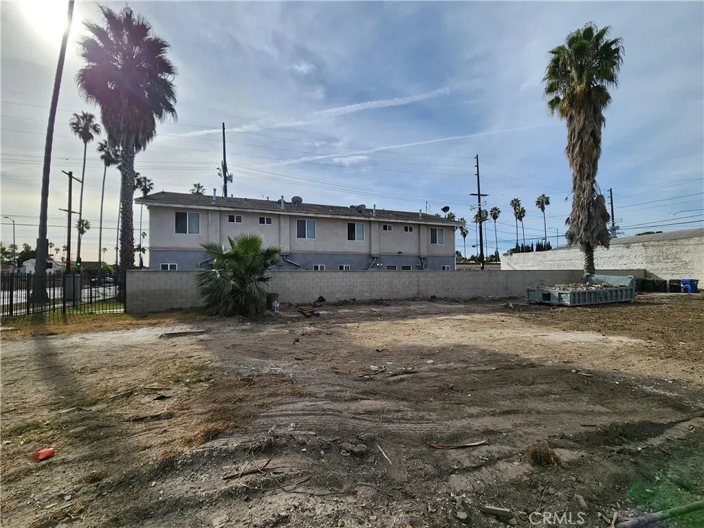 4719 8th, Los Angeles, CA 90043