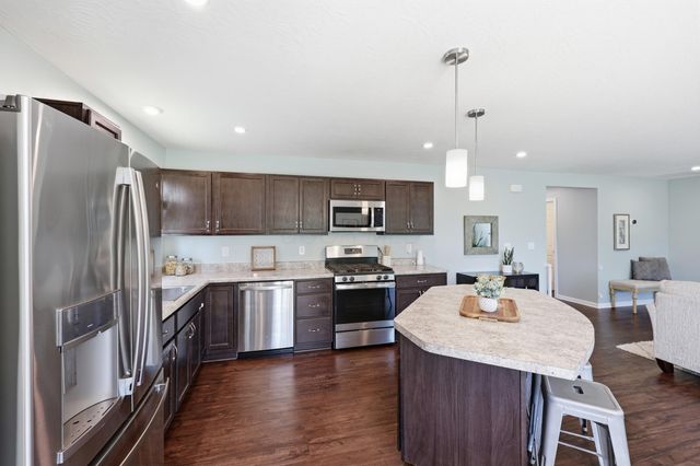 407 Nells Way, Lockbourne, OH 43137