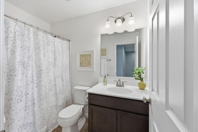 407 Nells Way, Lockbourne, OH 43137