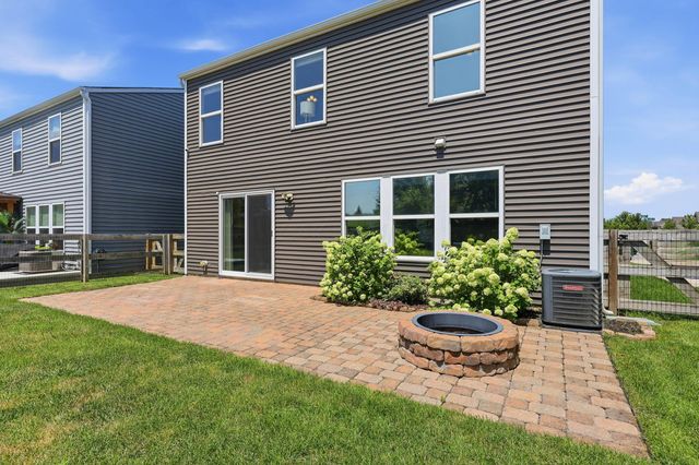 407 Nells Way, Lockbourne, OH 43137