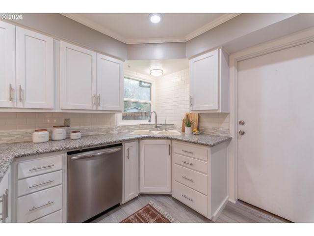 15452 Se BUSH St, Portland, OR 97236