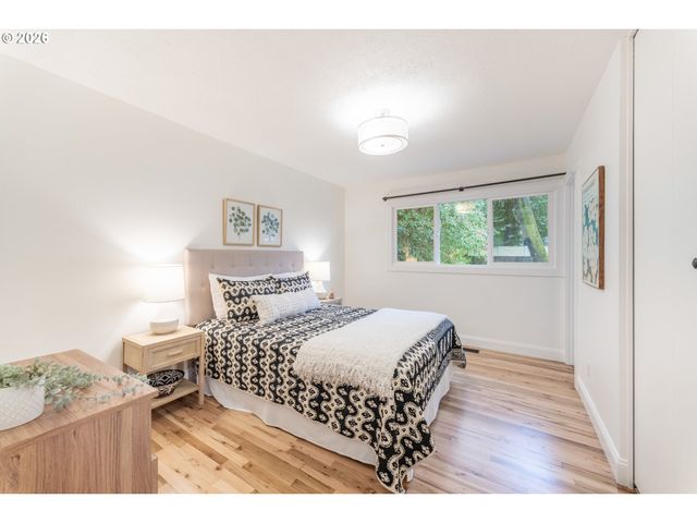 15452 Se BUSH St, Portland, OR 97236