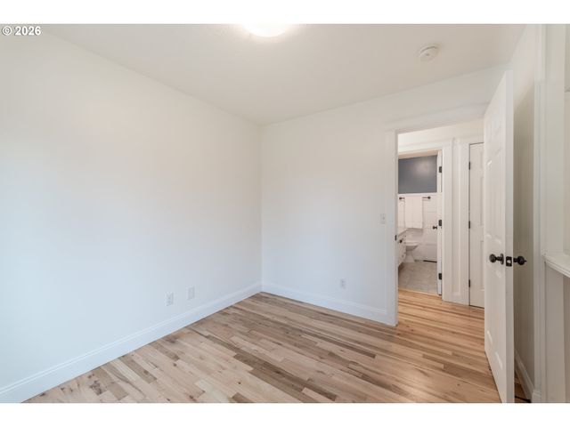 15452 Se BUSH St, Portland, OR 97236