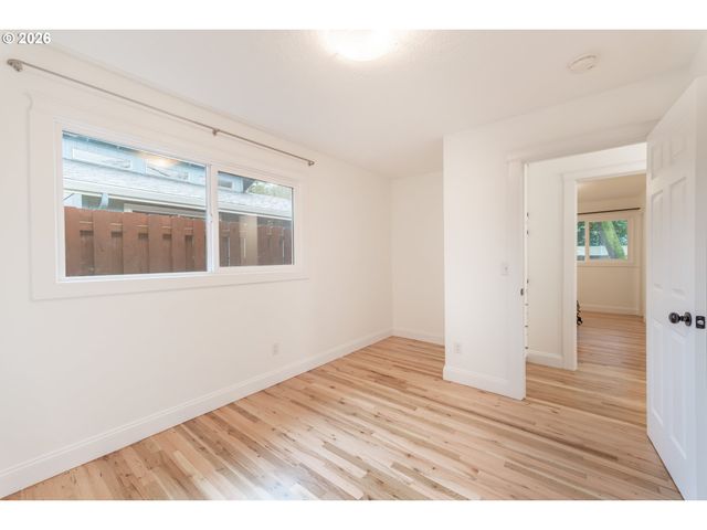 15452 Se BUSH St, Portland, OR 97236