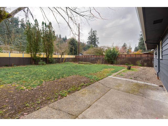 15452 Se BUSH St, Portland, OR 97236