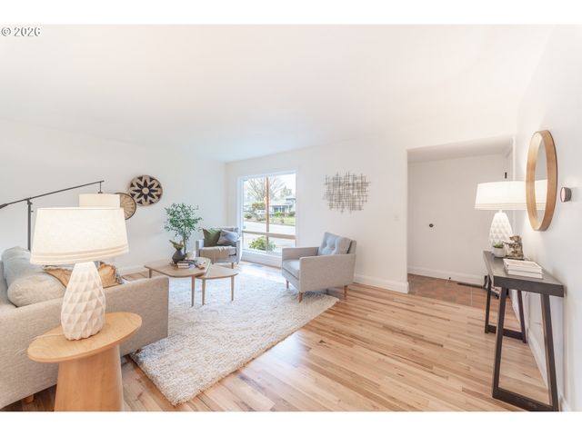 15452 Se BUSH St, Portland, OR 97236