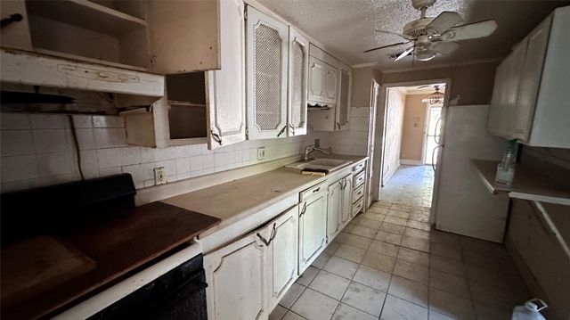 3617 Bright Street, Fort Worth, TX 76119