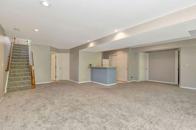 8419 Old World Court, Union, KY 41091