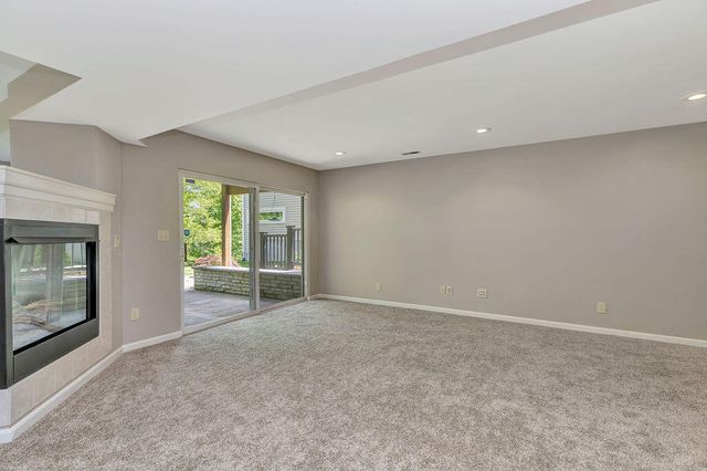 8419 Old World Court, Union, KY 41091