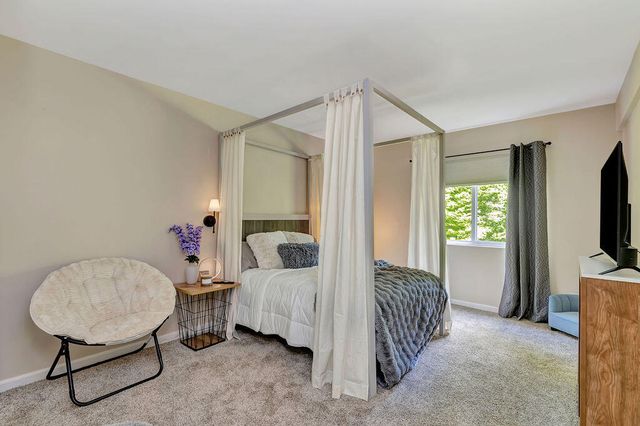 8419 Old World Court, Union, KY 41091