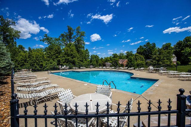 8419 Old World Court, Union, KY 41091