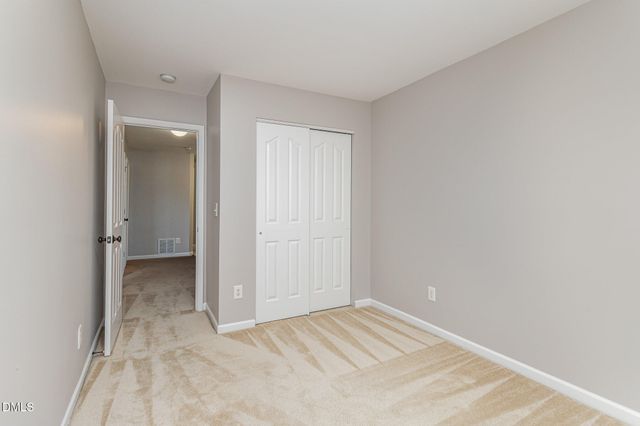 233 Murray Glen Drive, Cary, NC 27519