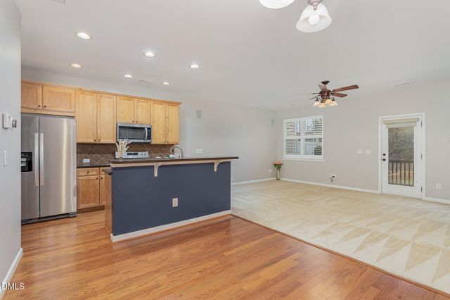 233 Murray Glen Drive, Cary, NC 27519