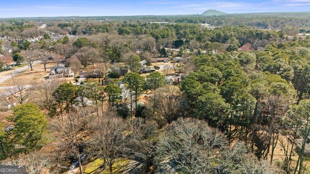 2318 Midvale Circle, Tucker, GA 30084