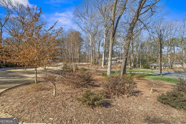 2318 Midvale Circle, Tucker, GA 30084