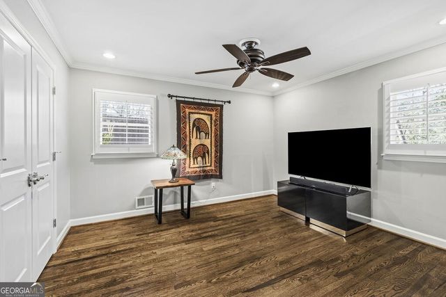 2318 Midvale Circle, Tucker, GA 30084